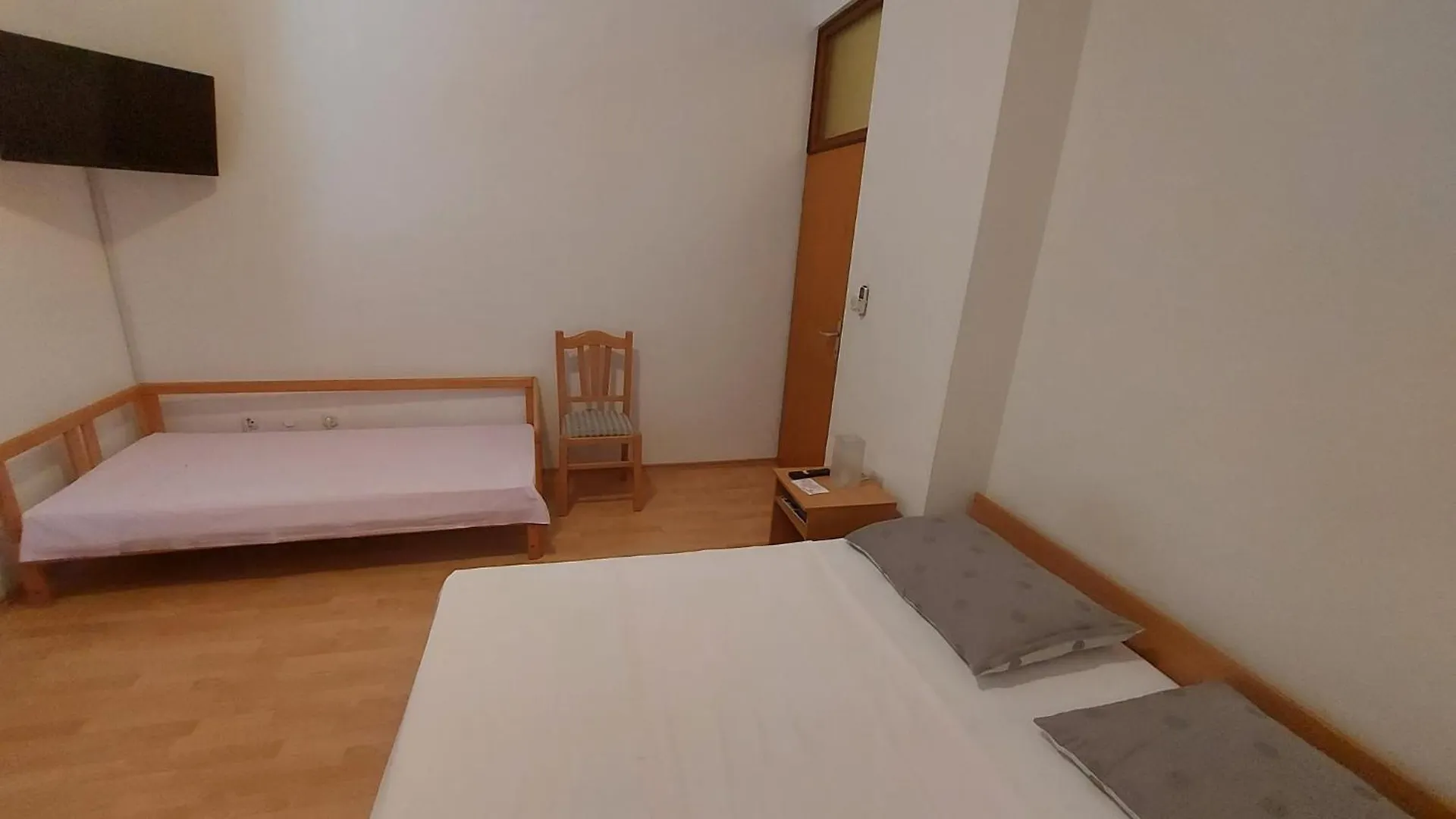 بيت ضيافة Apartments Paula ستاريغغاد باكلينتسا