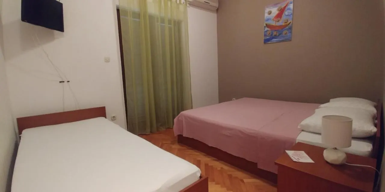 Apartments Paula Starigrad Paklenica 3*,  Croatia